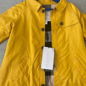 Burberry rain coat brand new never used